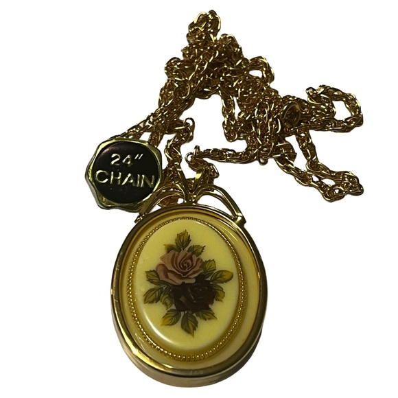 Vintage Roses  Floral Pendant, Gold Tone Necklace With 24" Chain - Picture 2 of 5